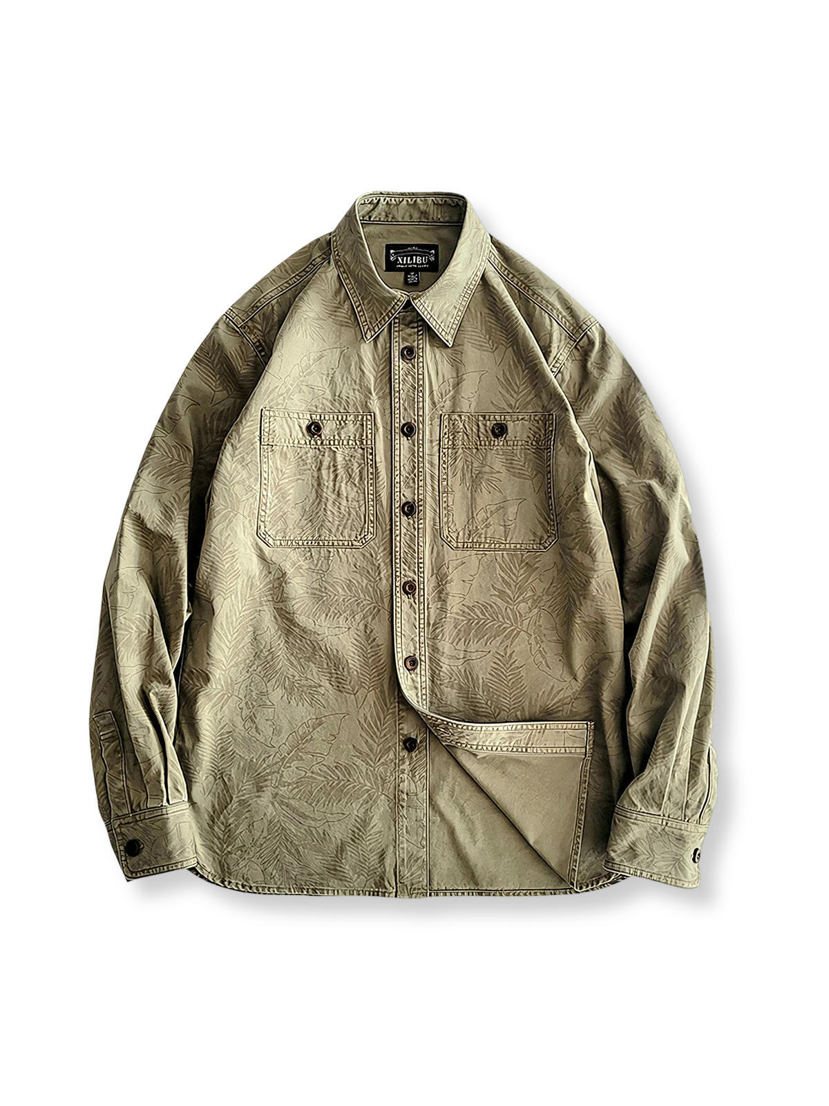 ヴィンテージ風植物柄プリントとカーキトーンが特徴のコットン長袖シャツの全体像。