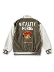 100%コットン製ヴィンテージチェンイル刺繍入りスタジャン。リブ袖口と裾付き。