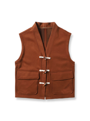 ホーンボタン付きのヴィンテージ風フリースベスト