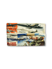 ピンナップイラストと冷感メッシュ生地が特徴の非売品限定マジックスカーフ。多機能で夏に最適。