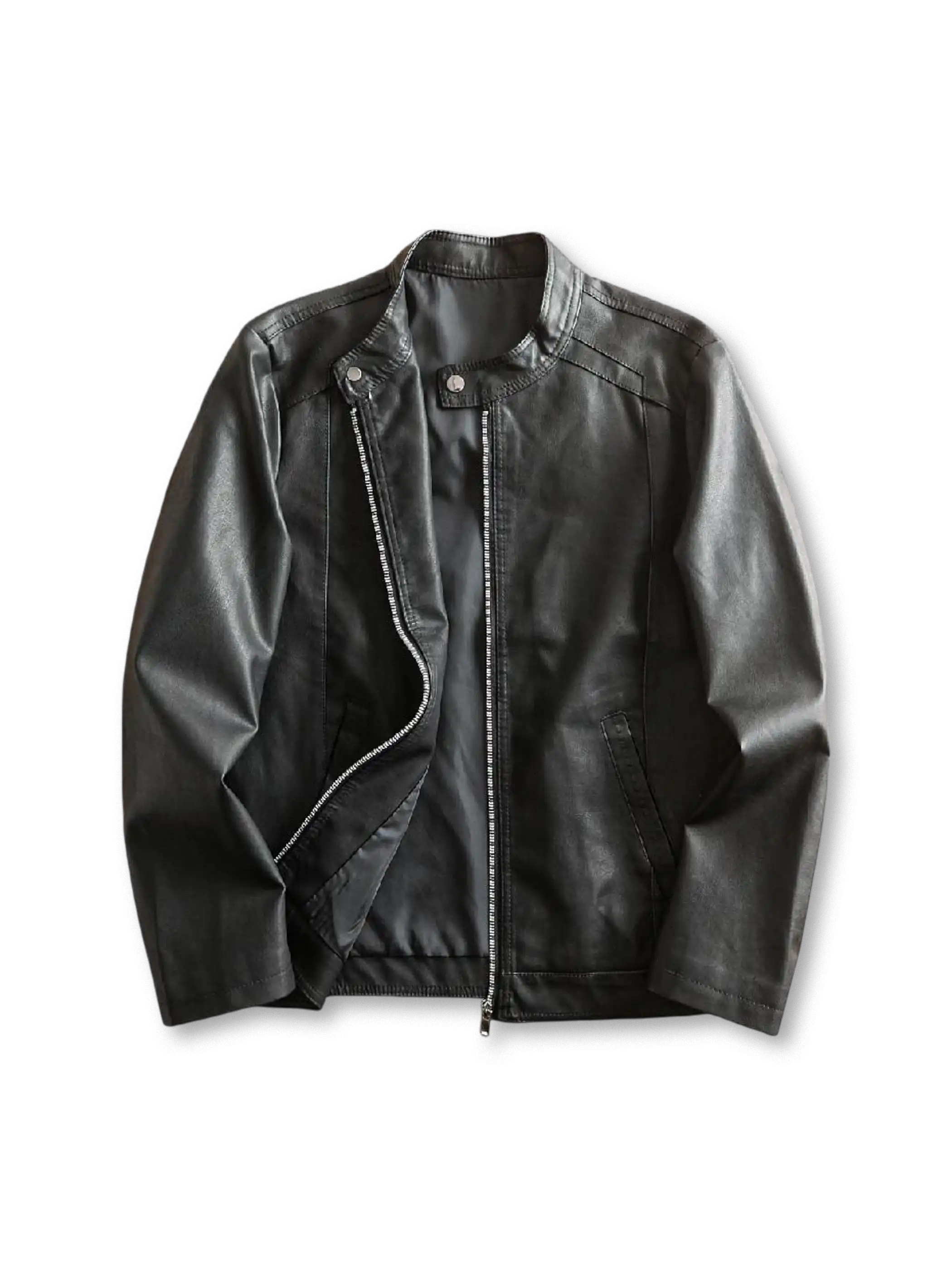 立ち襟とバイカースタイルが特徴のヴィンテージ風PUレザージャケット。軽量で防風性に優れ、多用途に対応。