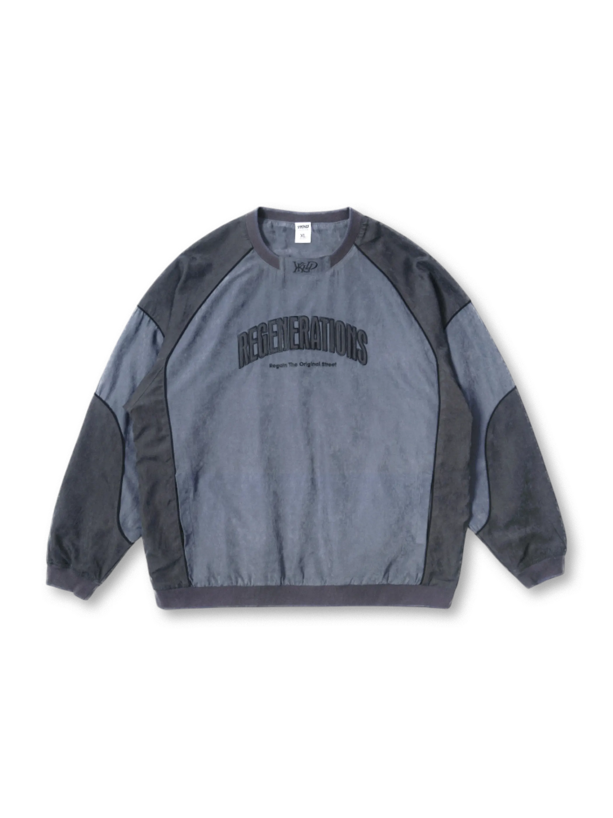 ラグランスリーブとパネル切り替えが特徴のスポーティなヴィンテージスウェット。機能的な両サイドポケット付き。