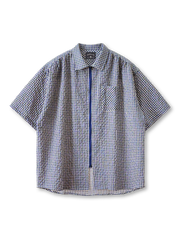 麻混シアサッカー生地のギンガムチェックが映えるジップアップシャツ
