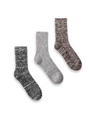 雪の結晶柄が映えるミドル丈コットンソックス(三足セット)