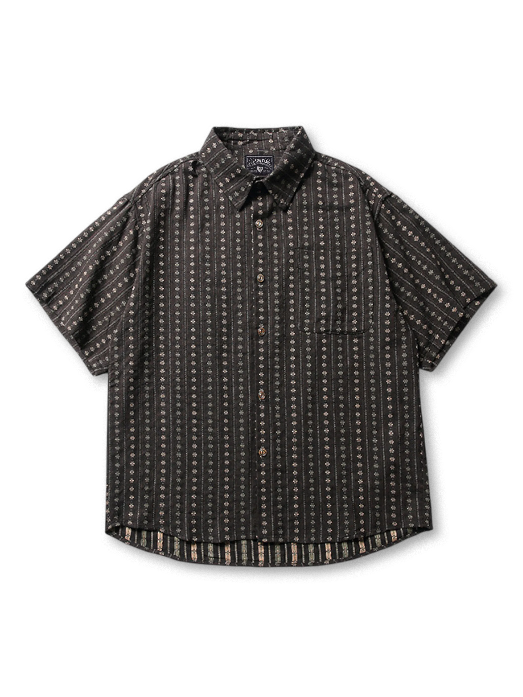 民族風ストライプ柄と胸元・背面のタイガー刺繍が特徴のヴィンテージシャツ