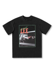 1960年代ブルース・リーの劇照を忠実にプリントし、ウォッシュド加工でヴィンテージ感を表現したTシャツ。