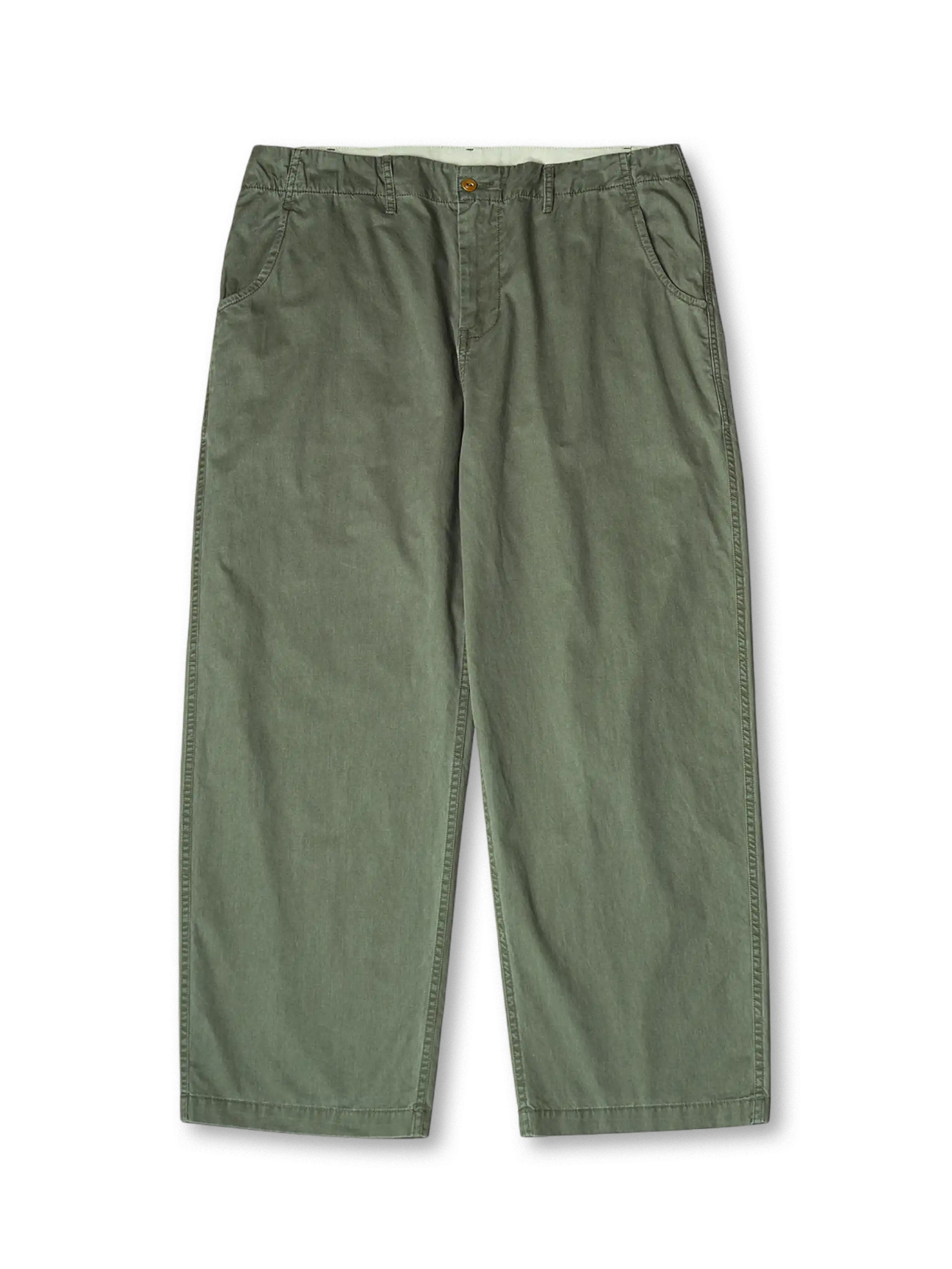 高密度竹節斜紋生地を使用し、石磨酵洗加工で風化感を出したヴィンテージ風パンツ。耐久性と快適さを兼ね備えています。