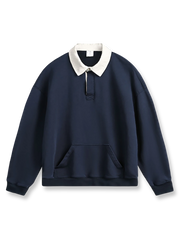 ヴィンテージ加工ポロカラースウェットの全体正面画像、カンガルーポケットとリブ仕様の袖口裾のディテール。