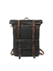 ワックスキャンバスとレザートリムが特徴のヴィンテージリュックサック。