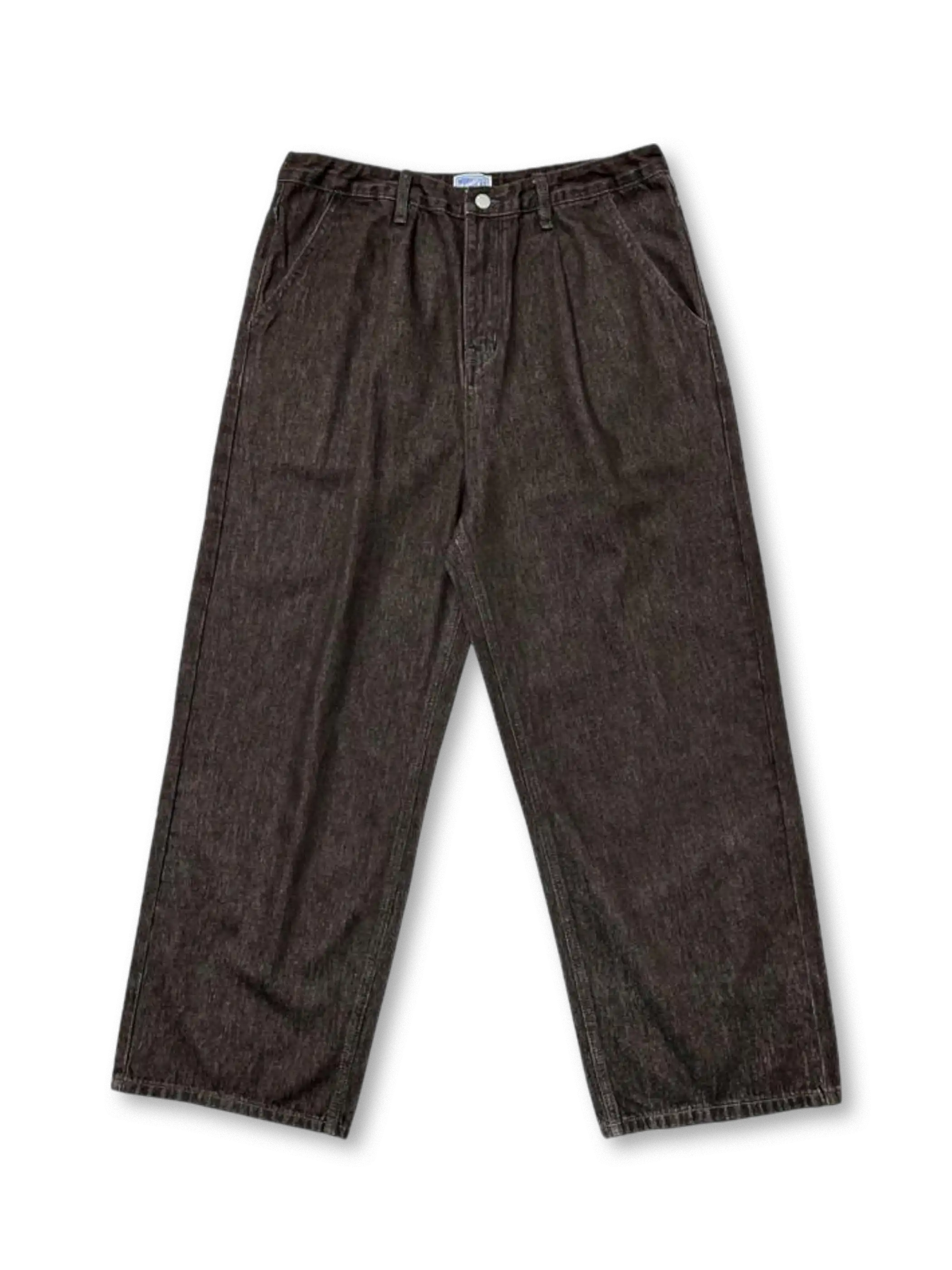 ワンタックと微フレアが特徴の軽量洗い加工デニムパンツ。ヴィンテージパーツ使用で細部までこだわり。