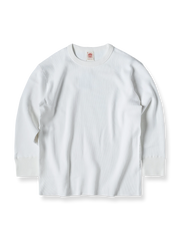 厚手ワッフル格子柄の長袖クルーネックTシャツ。