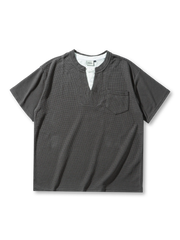 クラシックワッフル生地使用、異素材切り替えのフェイクレイヤードTシャツ。ルーズシルエット。