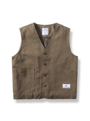 ウォッシュド加工されたキルティングベスト