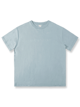 ウォッシュドヴィンテージエンブロイダリー半袖Tシャツ。