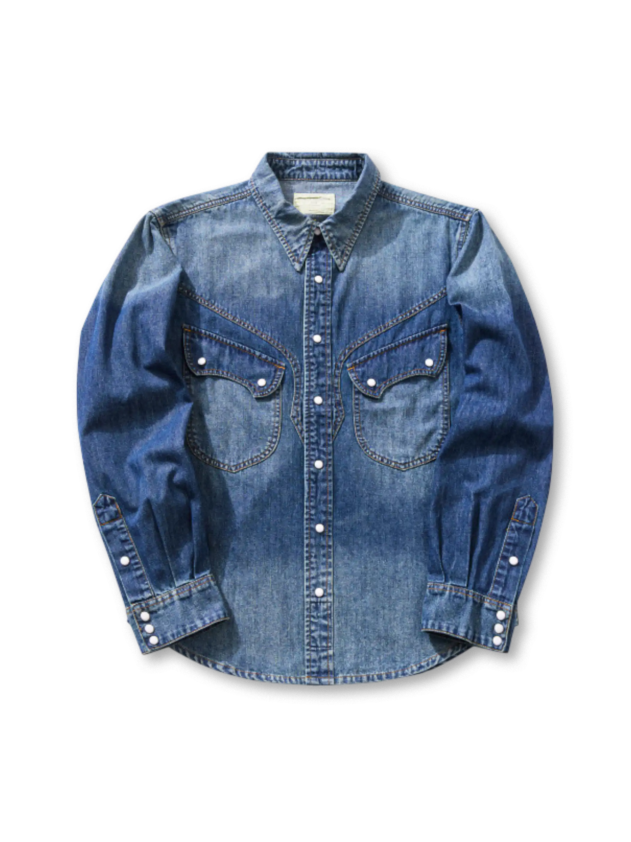 竹節感のあるデニムのウエスタン長袖シャツ、曲線ヨークとパール調スナップボタン仕様