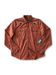 ターコイズボタンとナバホ刺繍が映えるウエスタンエンブロイダリーシャツ