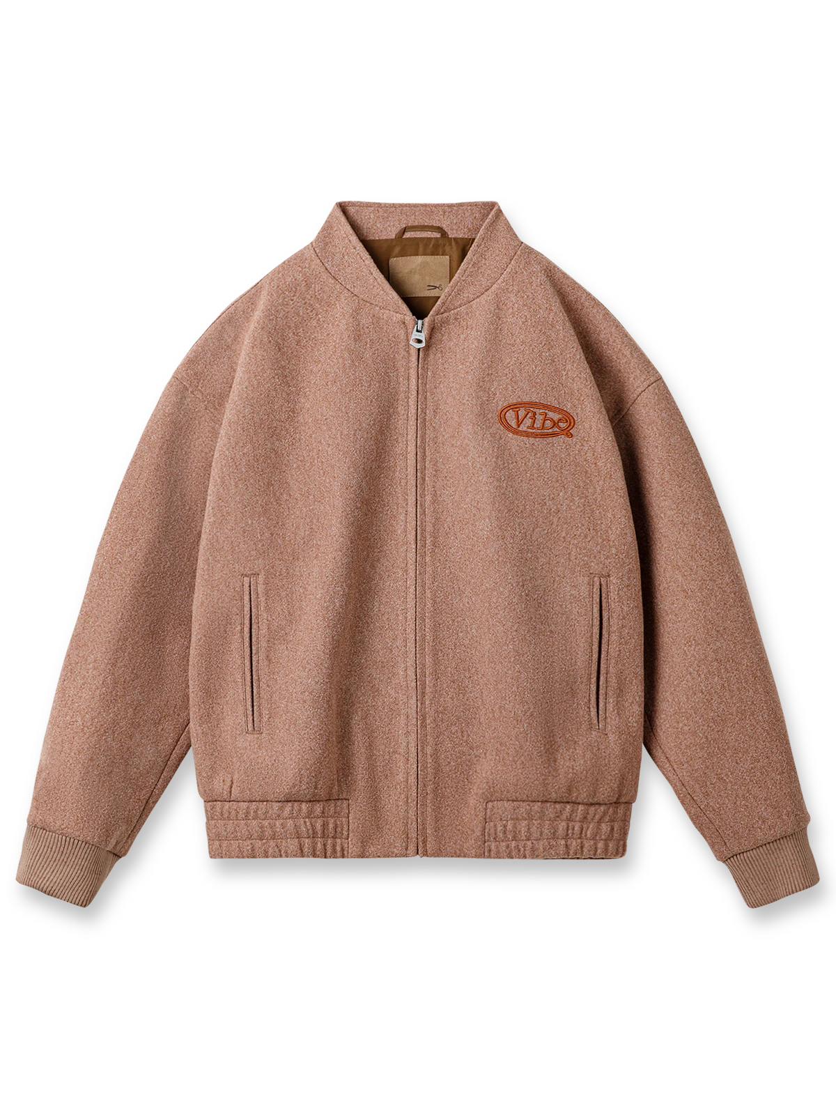 ウール混紡素材と刺繍デザインが特徴のアメカジ風ベースボールジャケット