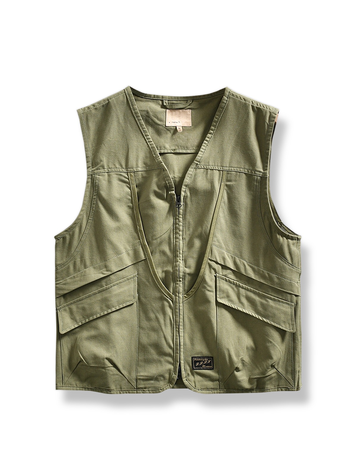 ウォッシュド加工と多機能ポケットが特徴のワークスタイルカジュアルベスト