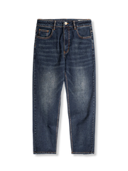 11.5オンス赤耳ウォッシュド加工デニムパンツの全体とポケットディテールを写した写真