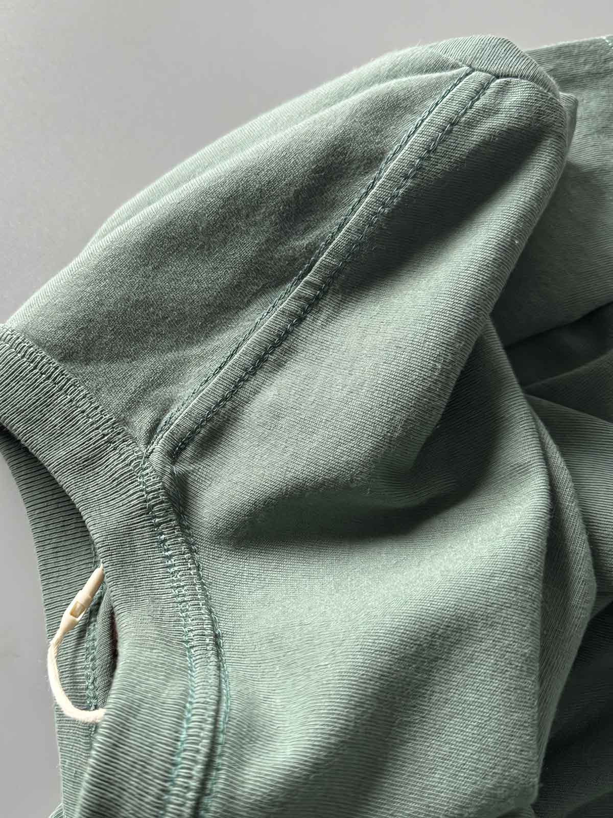 Tシャツのヴィンテージ加工ディテール画像