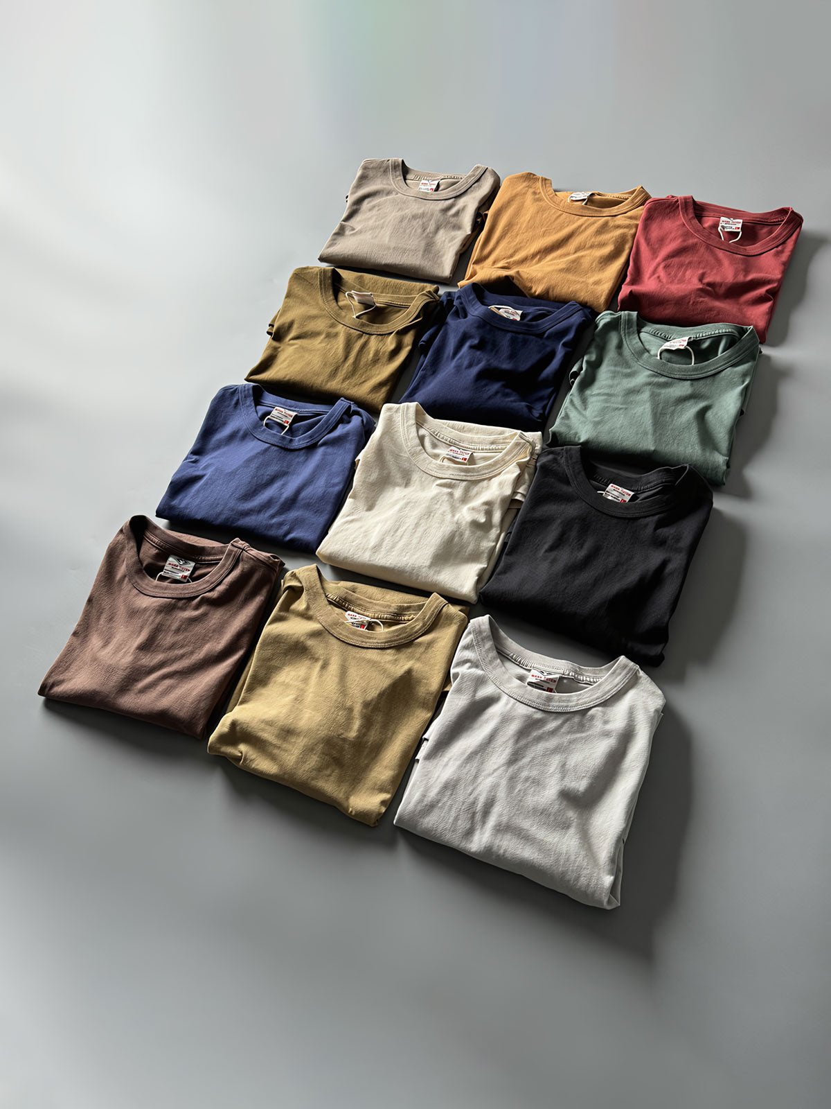 アメリカンヴィンテージウォッシュTシャツのカラーバリエーション展示画像