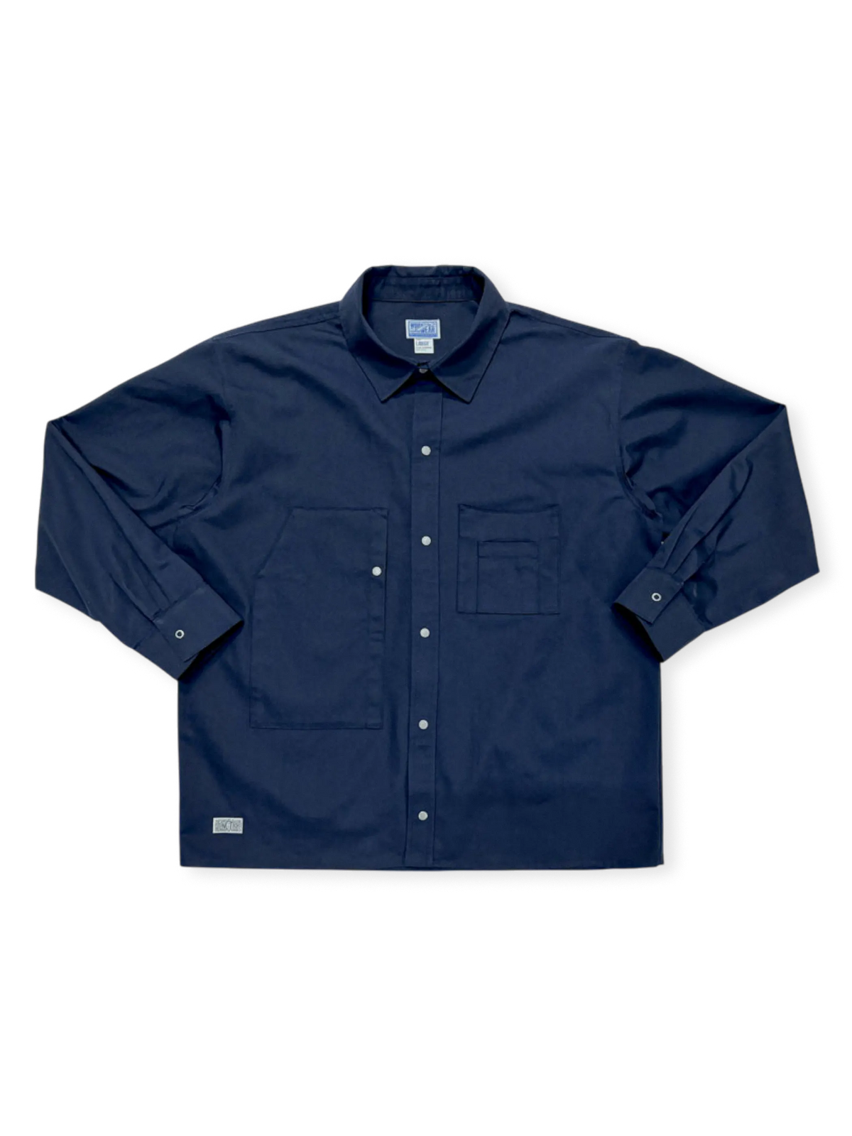 1940年代着想の255gT/C混紡珠帆布使用ハンティングシャツ。左胸ハンティングポケット付き。