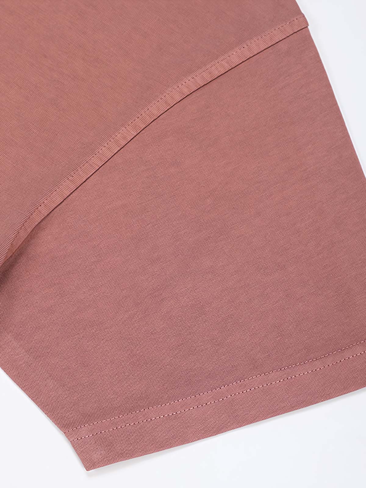 1980 Running Race バティックアメリカンプリントオーバーサイズ半袖Tシャツの細部展示、プリントと生地のテクスチャを含む