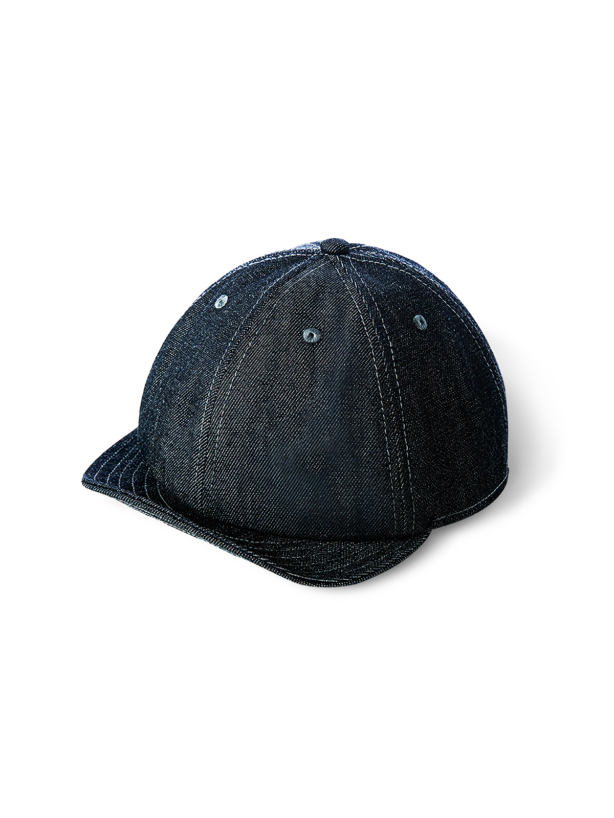 耐久性に優れたデニム素材と牛革ベルト付き、サイズ調整可能なボールキャップ