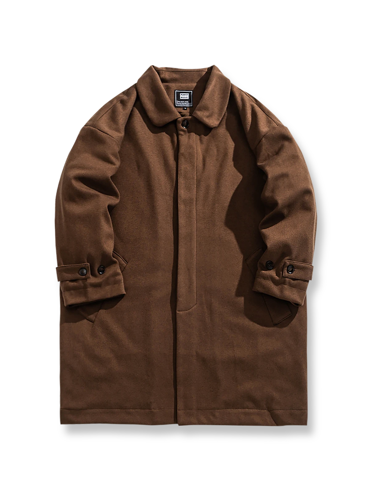 ヘリンボーン柄とキルティング加工が特徴の中綿ロングコート。ブラックとコーヒーブラウンの2色展開。