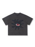 「万物を見通す目」グラフィックとヴィンテージウォッシュが特徴のヘビーウェイトTシャツ