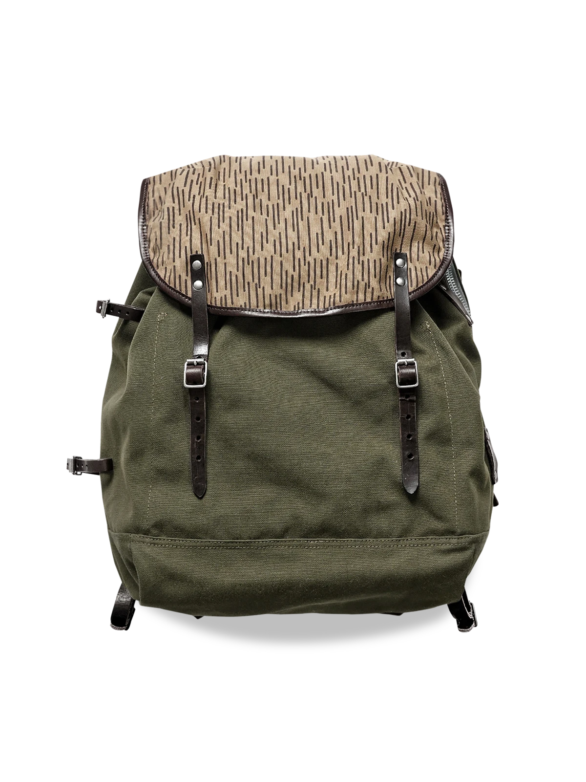 ウォッシュ加工キャンバスとレザー補強を施した第5世代M39サイクリングバックパック。