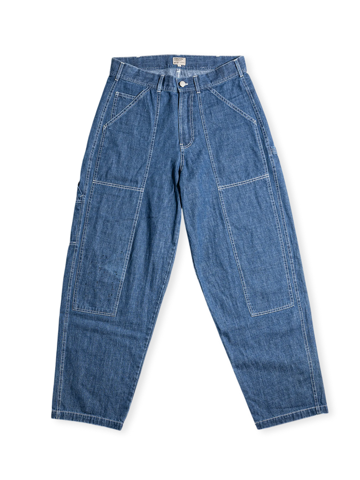 アメリカ初期ワークウェア着想のダブルニー補強付き8.5oz竹節デニムパンツ。酵素加工とアンティーク金具使用。