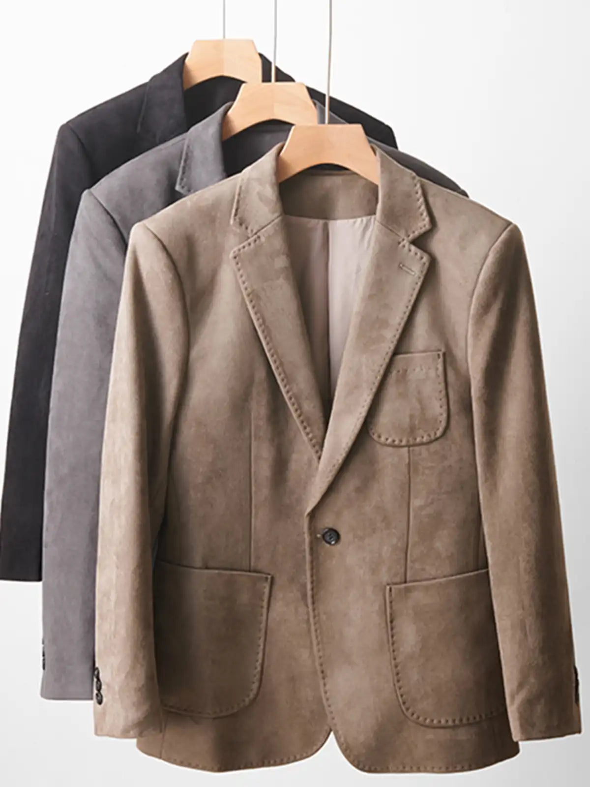 スエードのハンティングブレザー、胸ポケットと腰ポケット付き