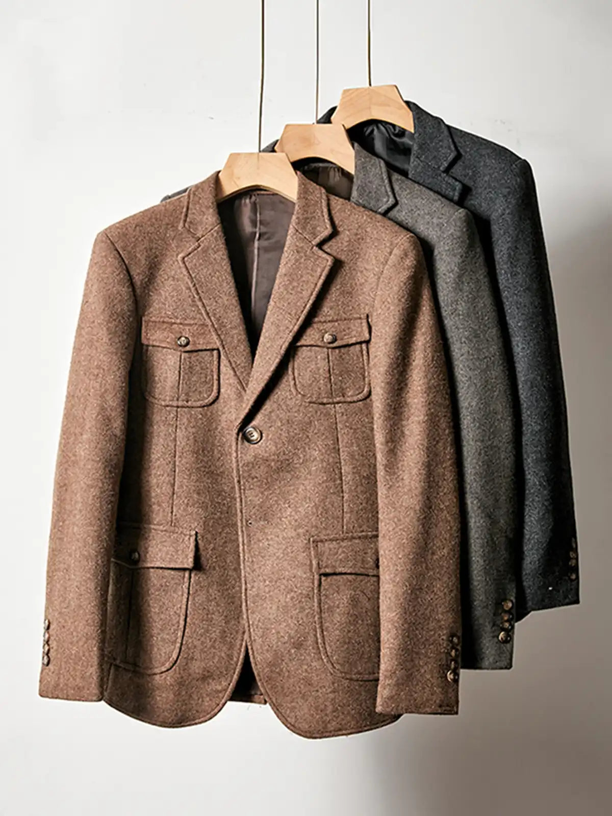 ウール混ハンティングブレザー、フラップポケット付き