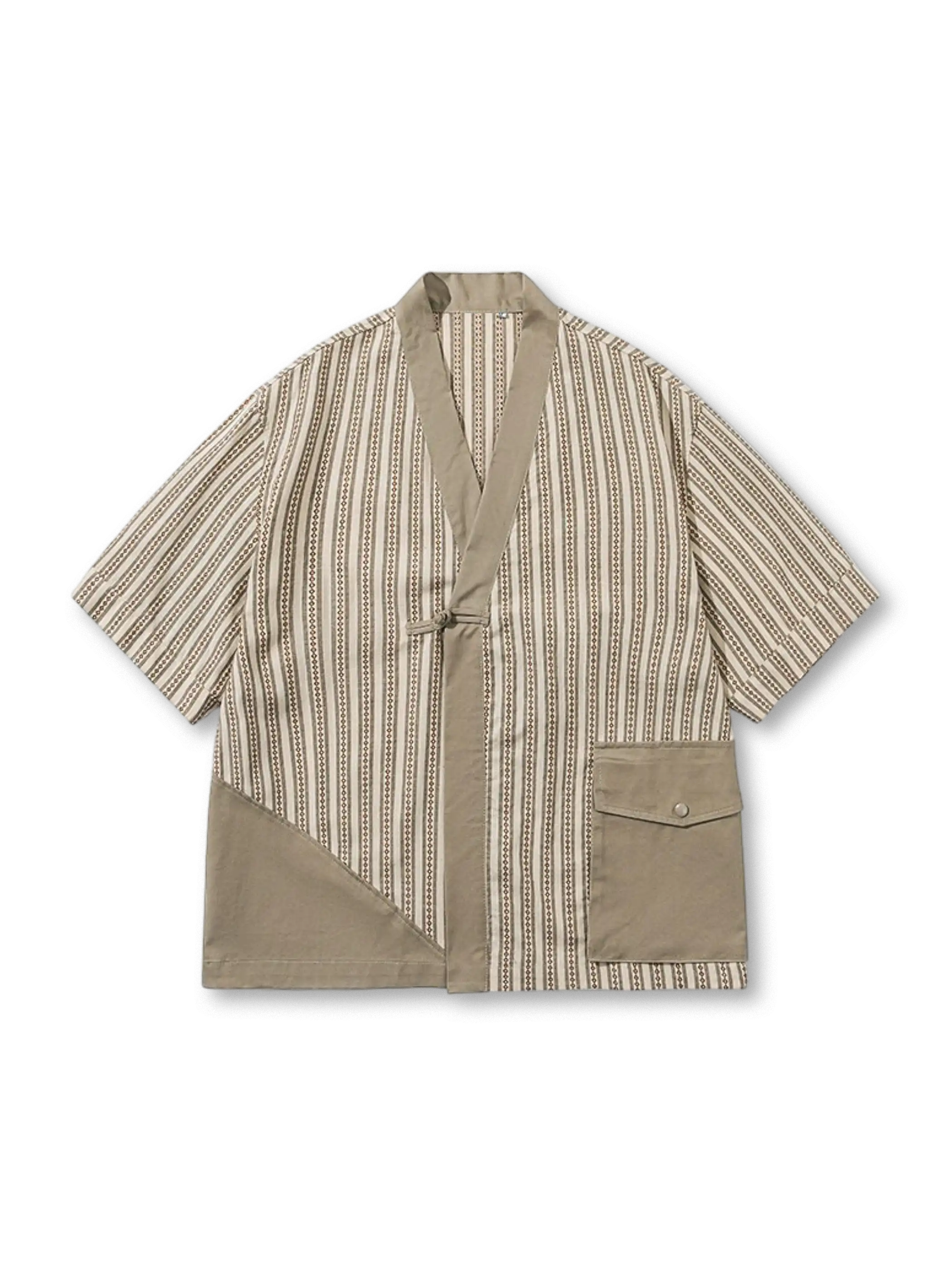 チェック柄と無地が組み合わさった半袖はんてん、フロント紐留め仕様