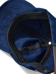 植物藍染の独特な風合いとショートブリムのディテール特写