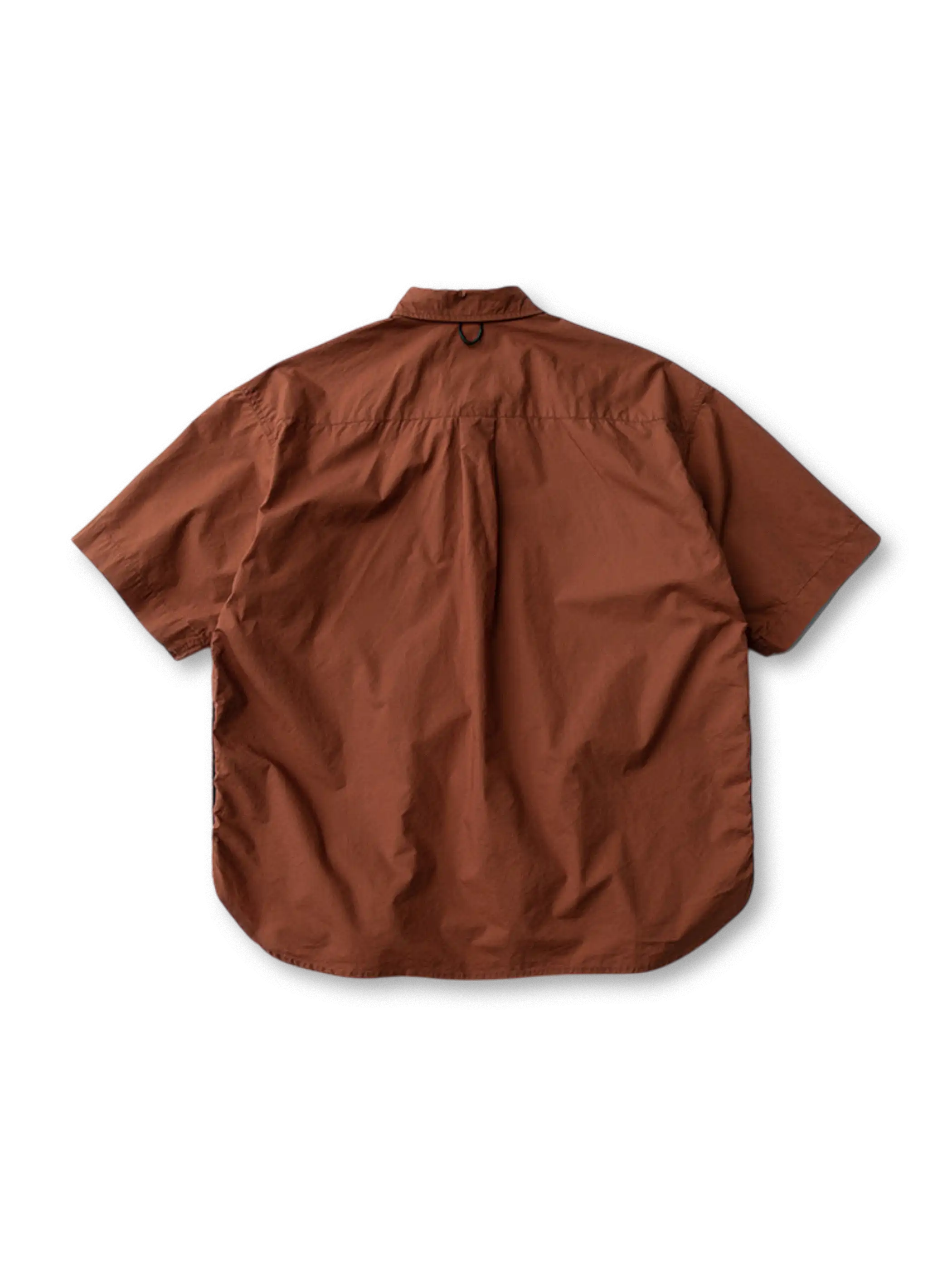 ベージュ、ブラウン、ネイビーの刺繍フィッシングショートスリーブシャツ3色展開