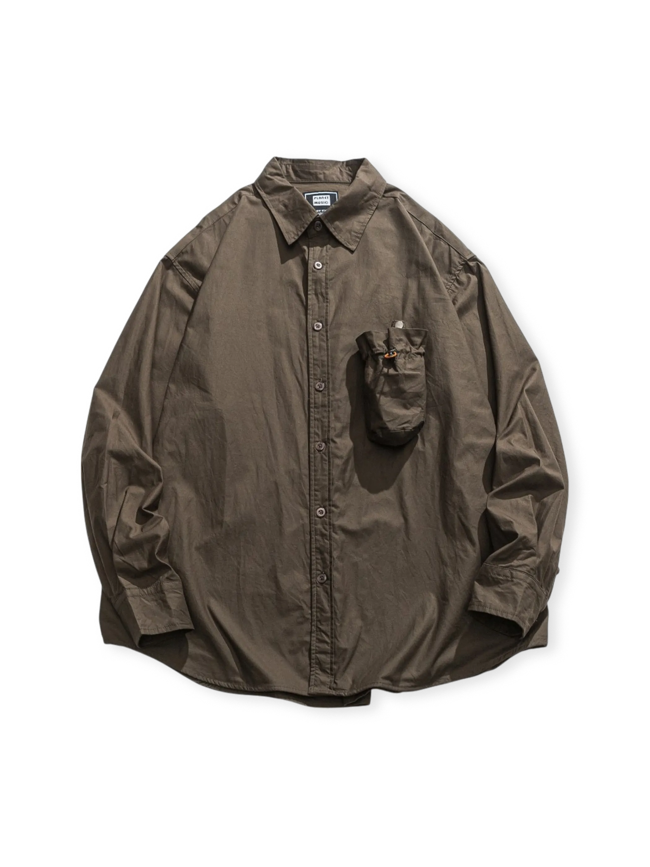 収納ポケット付きシャツ全体外観。