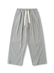 ベージュの速乾ストレートイージーパンツ