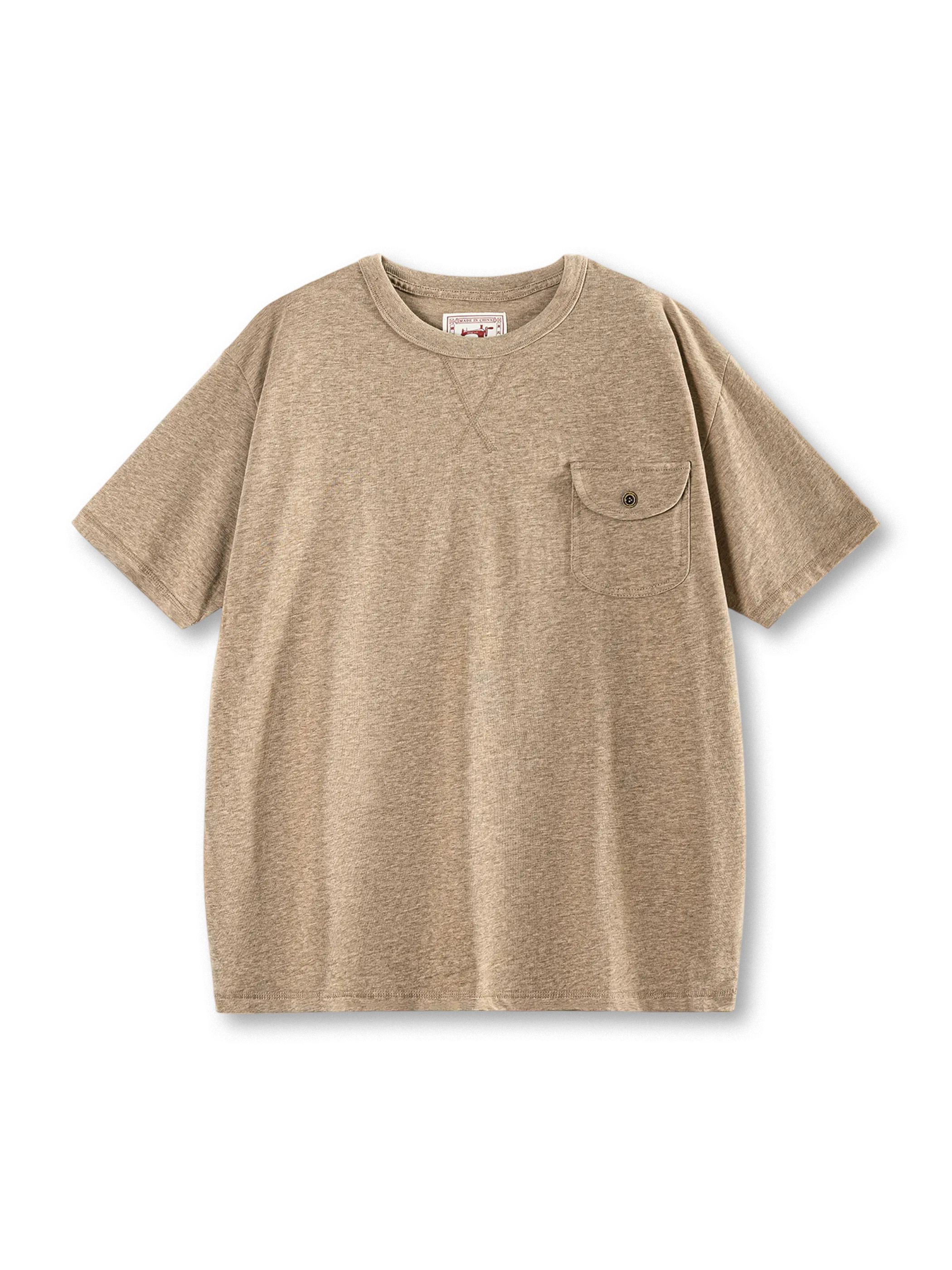 花色糸特有のムラ感が楽しめるヘビーウェイトTシャツ、フロントポケットに牛角ボタンが付いている