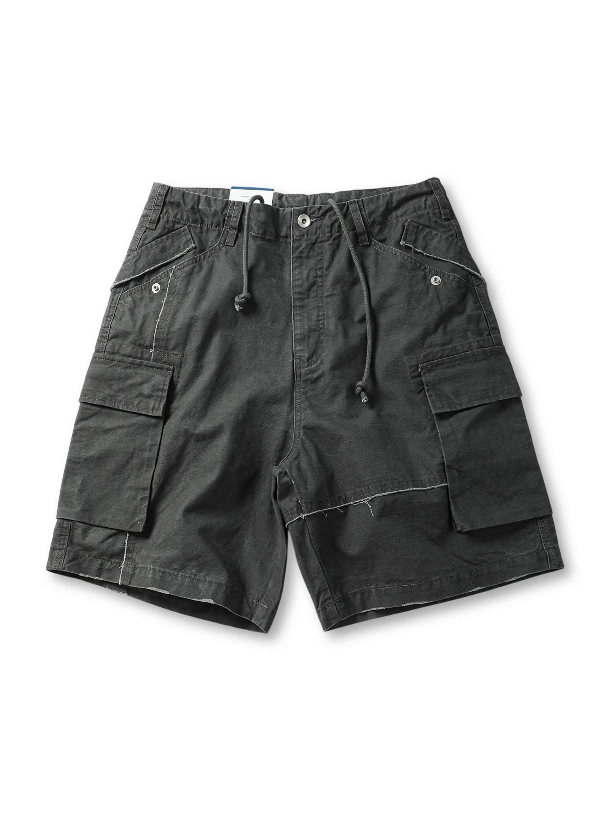 ヴィンテージ風ウォッシュ加工多ポケットショートパンツ
