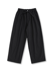 前面から見たアウトドアウォッシュドクイックドライパンツ