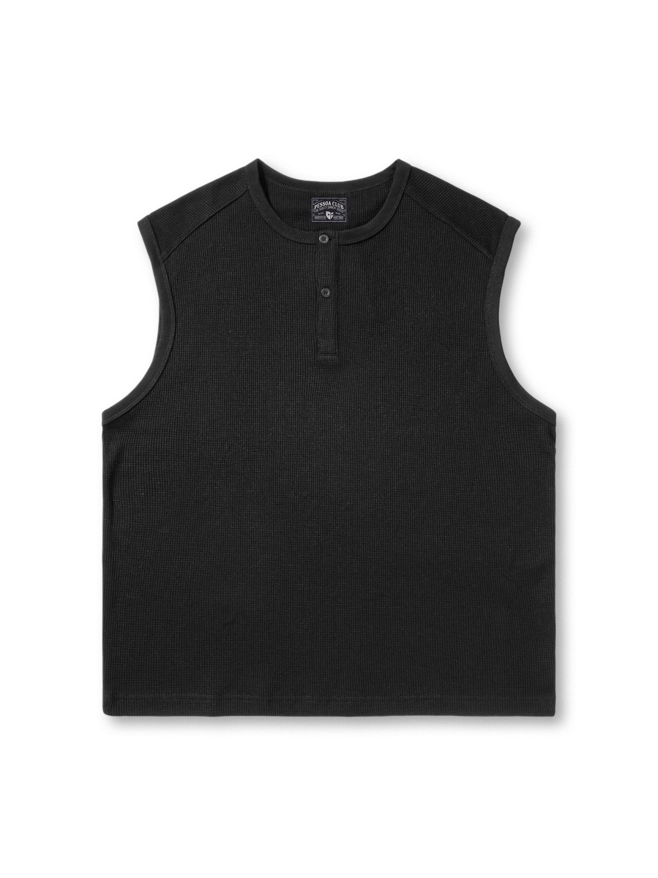 フロントから見たワッフル編みベスト