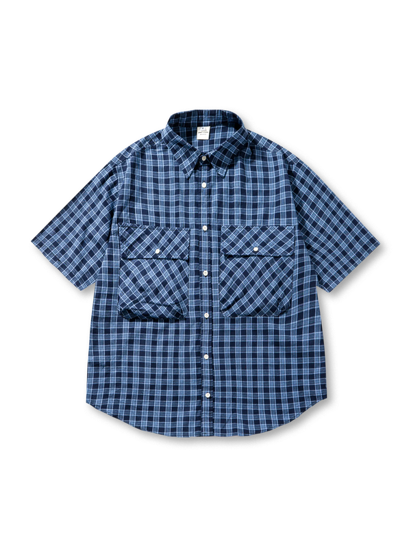 シティボーイ風チェック柄シャツ
