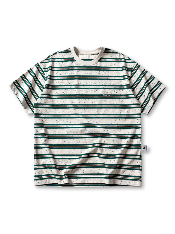 前面全体のヴィンテージペイントボーダーTシャツ
