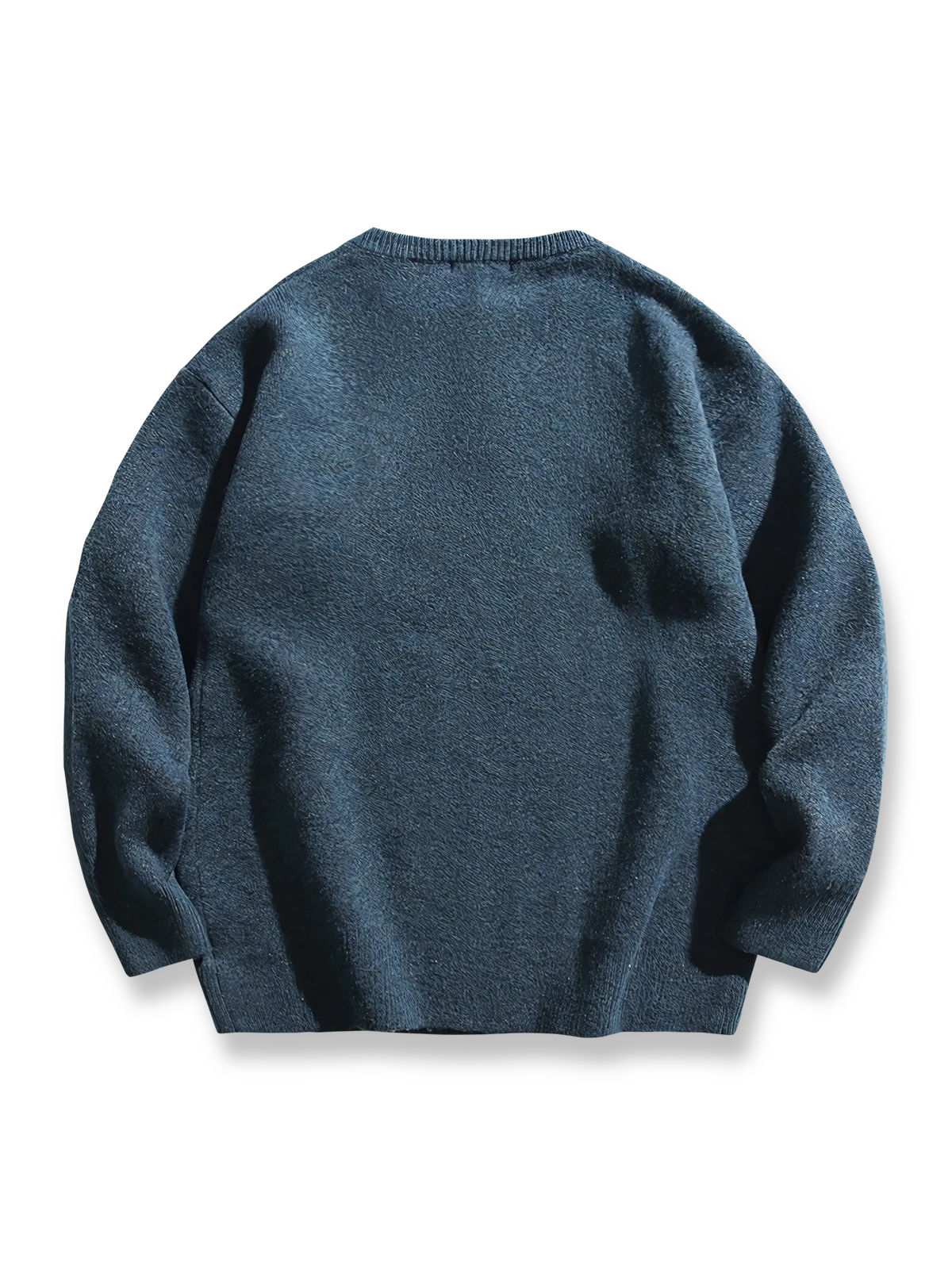 製品画像: 5色展開 ヘンリーネック ニットセーター。クラシックなヘンリーネックデザインと柔らかい混紡素材が特徴のセーターの正面全体展示図。

詳細画像: エレガントなヘンリーネックデザインと、シンプルながらデザイン性の高いボタンディテールのクローズアップ。