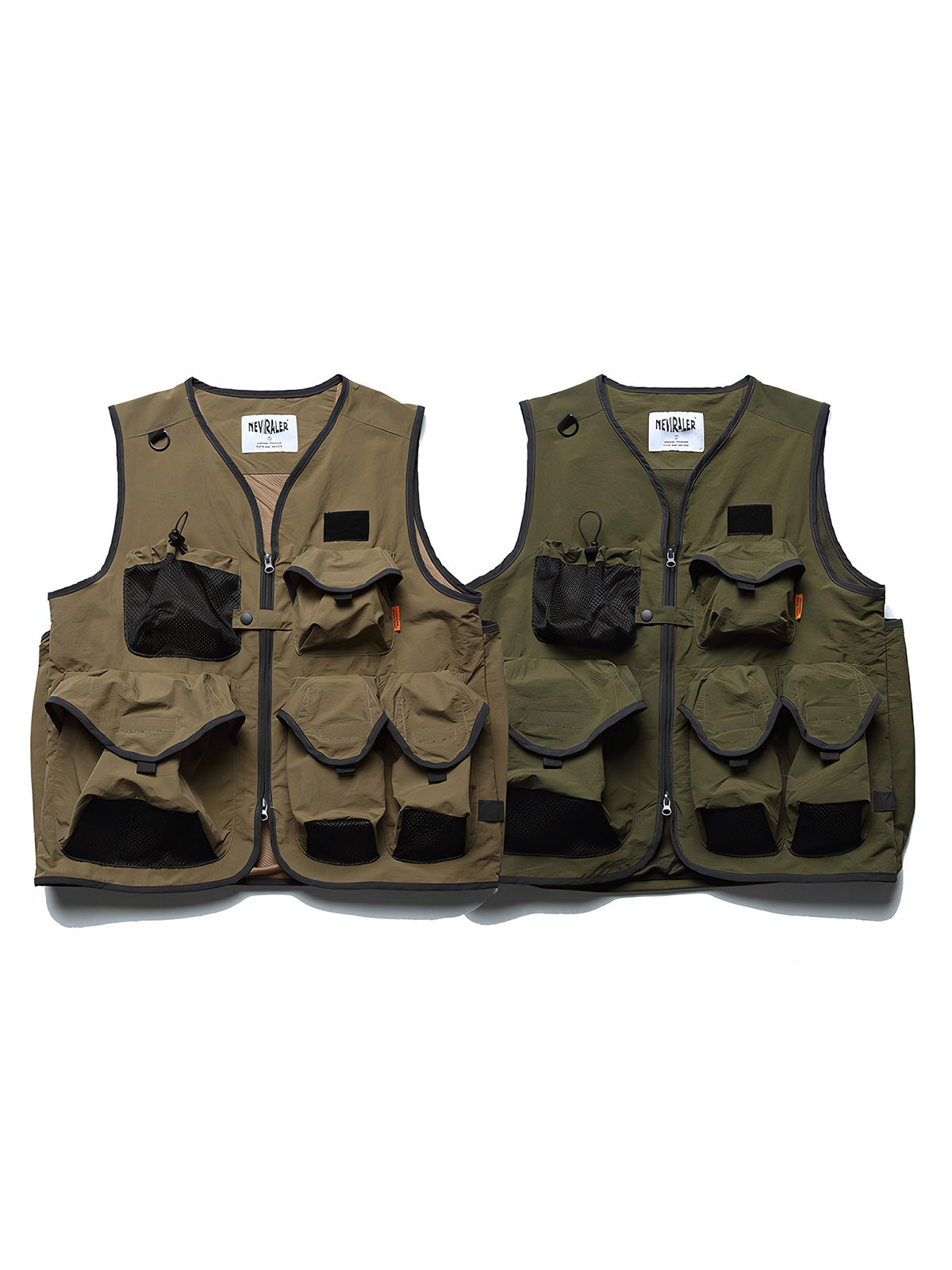 製品画像
「渓流釣り用の多機能撥水ベストの全体展示図。100%ナイロン素材を使用し、優れた撥水機能と高い耐久性を兼ね備え、さまざまなアウトドア環境に対応できるデザインが特徴。多ポケットデザインで、必要な装備を簡単に収納できる便利さを提供します。」

詳細画像
「ベストの多ポケットディテールと撥水性能を示す特写。収納力に優れたポケットと、撥水機能がしっかりと組み込まれ、渓流釣りやその他のアウトドア活動で快適に使用できる仕様です。」
