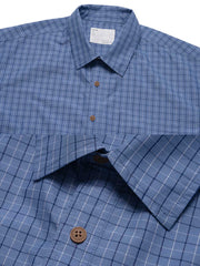 高密度チェック柄ルーズフィット半袖シャツのディテール展示図