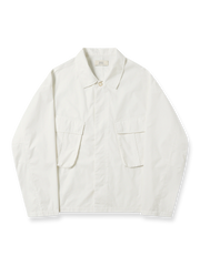 コットンとナイロン混紡の軽量ジャングルファティーグジャケットの正面画像。