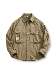 胸ポケット付き長袖シャツの全体展示